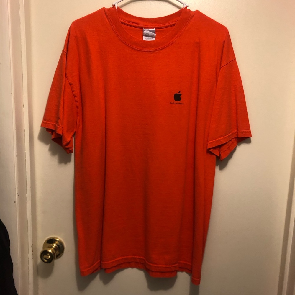 Vintage Apple tee